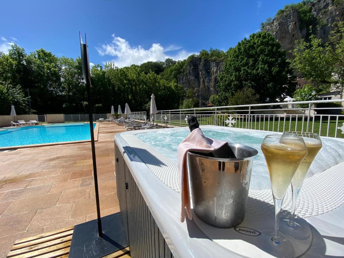 Logis Hotels - Hotel Restaurant Domaine Les Falaises Martel Exteriér fotografie