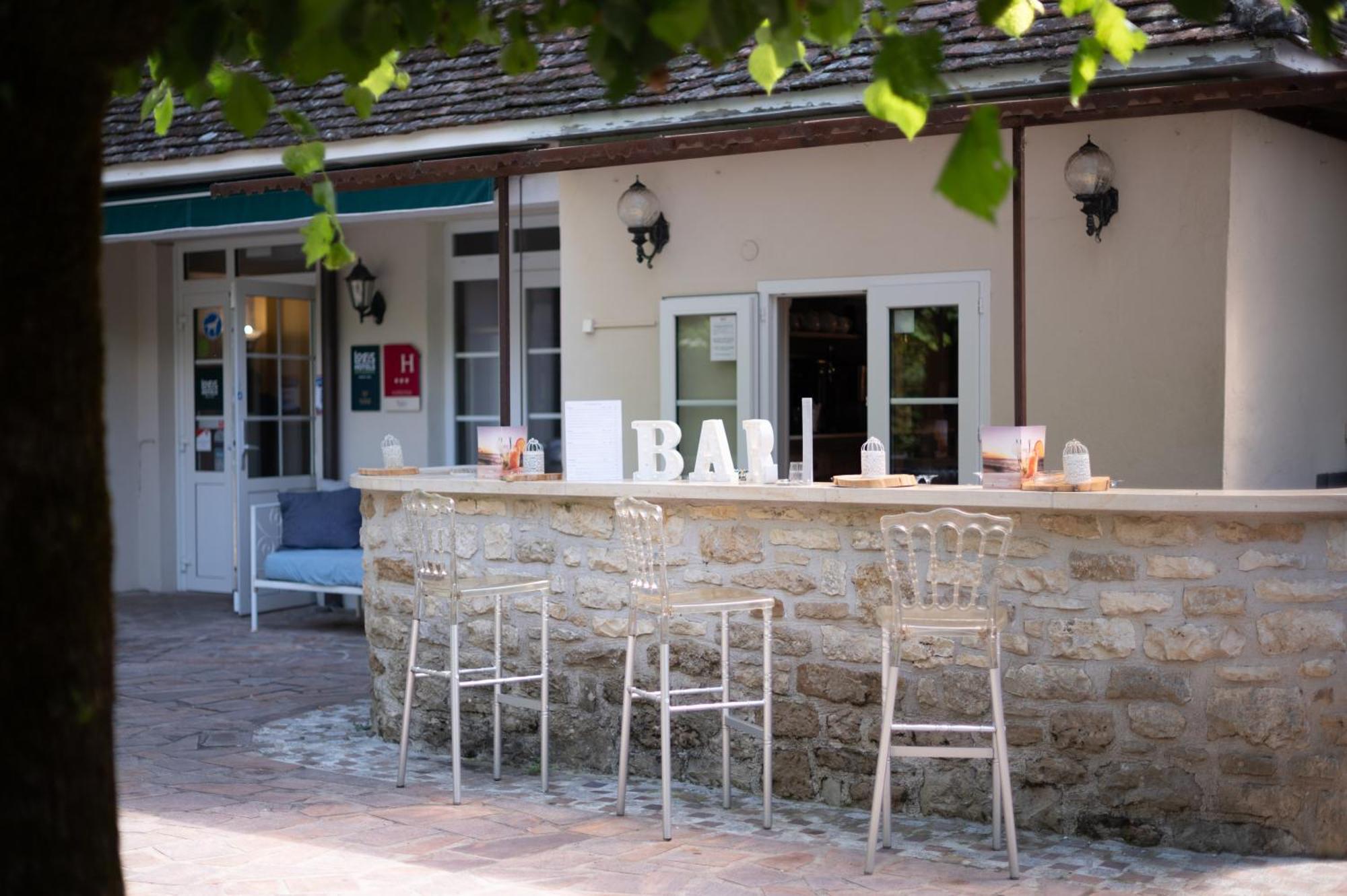 Logis Hotels - Hotel Restaurant Domaine Les Falaises Martel Exteriér fotografie