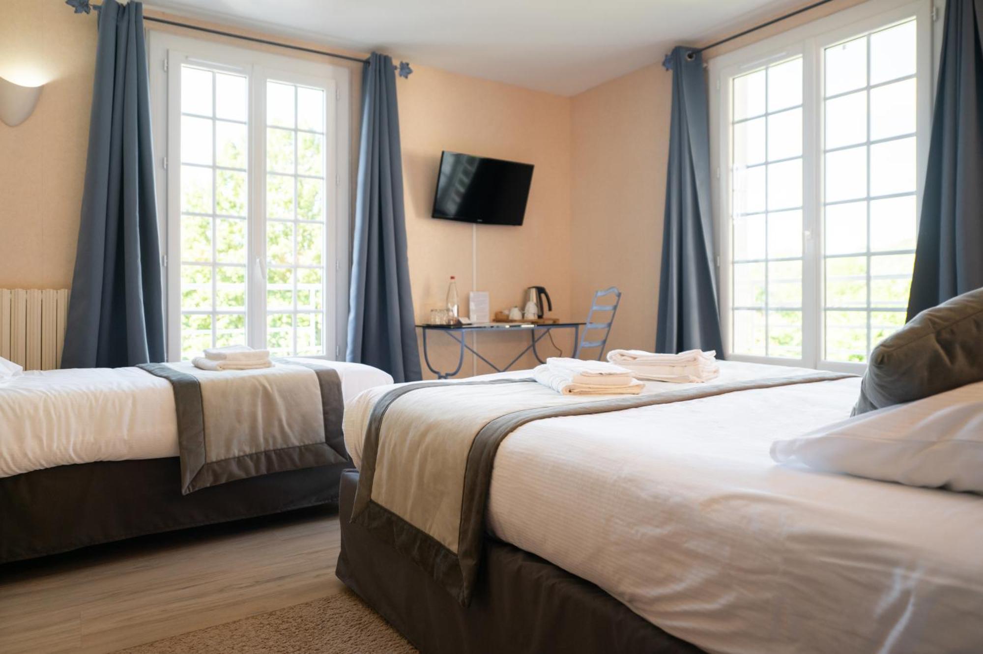 Logis Hotels - Hotel Restaurant Domaine Les Falaises Martel Exteriér fotografie
