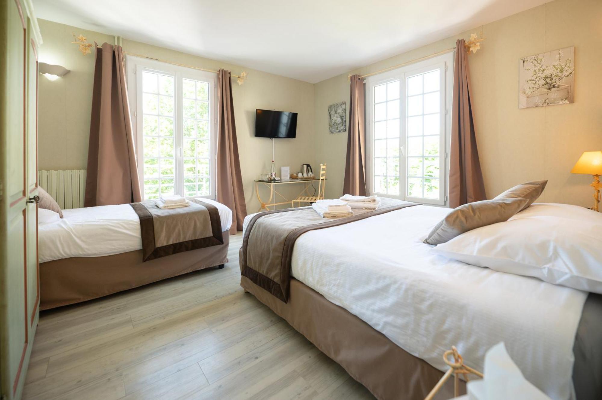 Logis Hotels - Hotel Restaurant Domaine Les Falaises Martel Exteriér fotografie