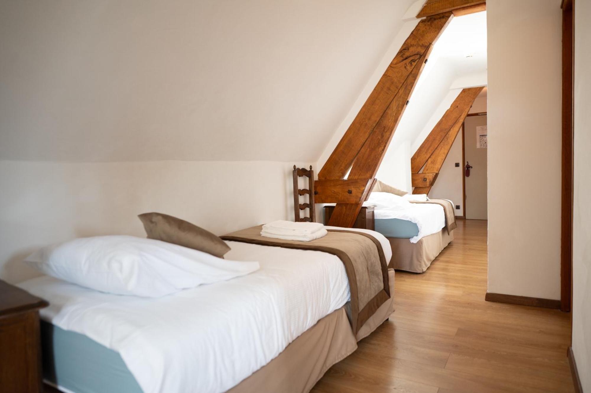 Logis Hotels - Hotel Restaurant Domaine Les Falaises Martel Pokoj fotografie